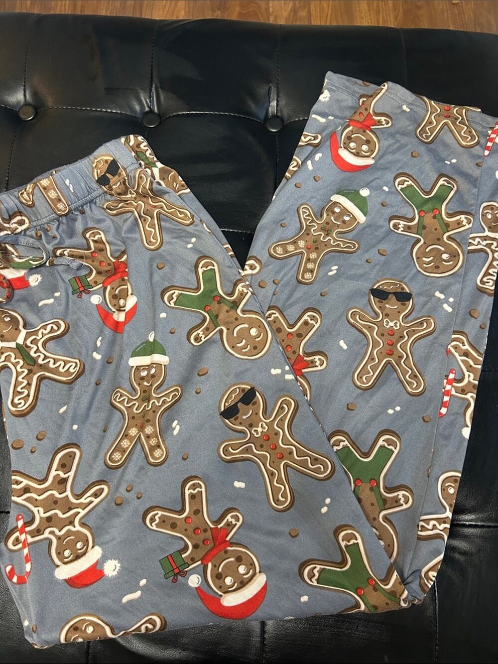 Source Unknown gray Gingerbread Print Men’s Jogger Pants